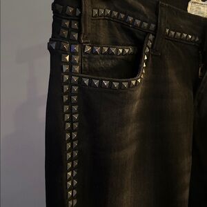 CURRENT / ELLIOTT The Crop Skinny Jean , Midnight W/ Studs size 27